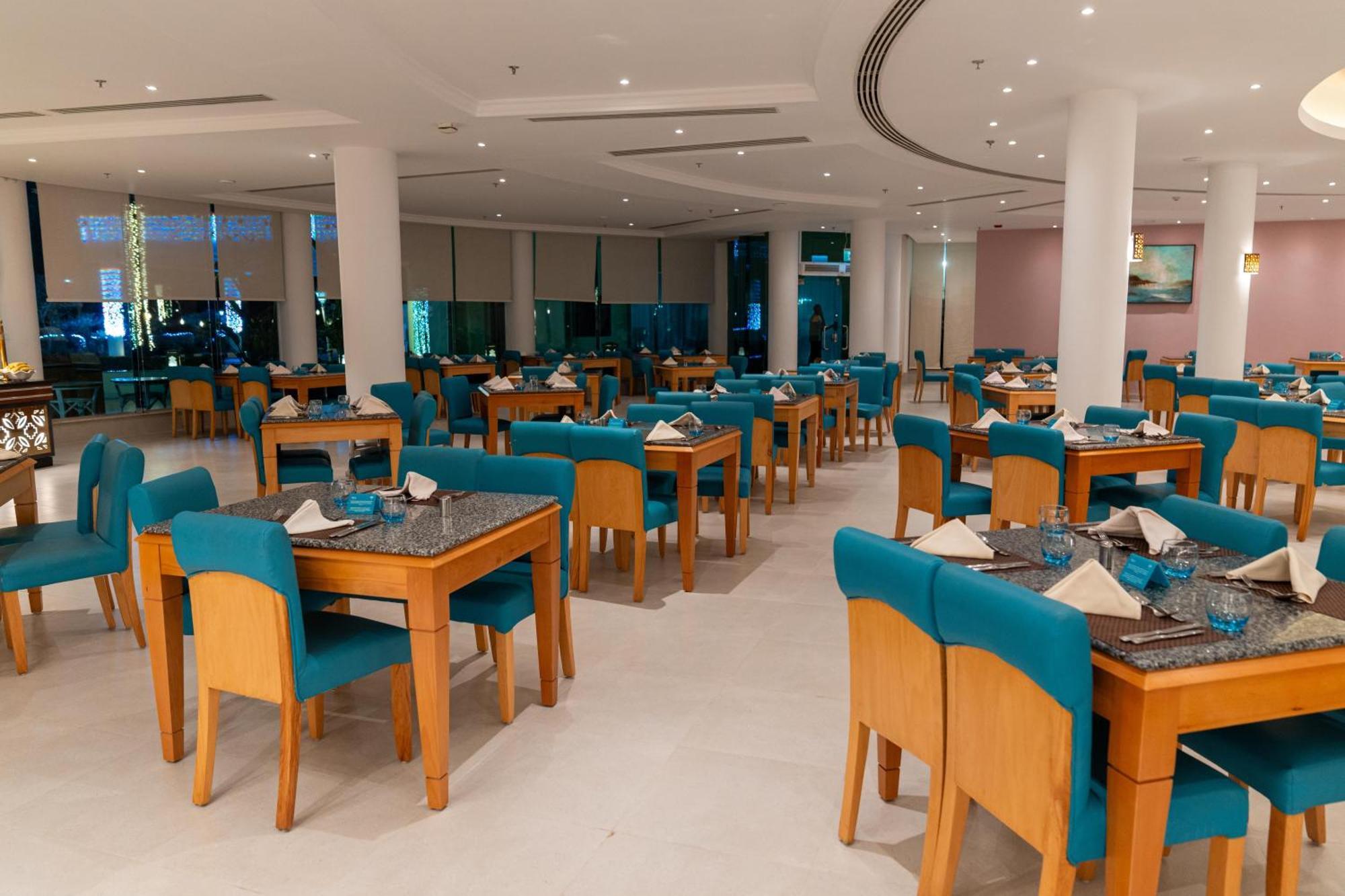 Sierra Sharm El Sheikh Hotell Eksteriør bilde The restaurant at the hotel